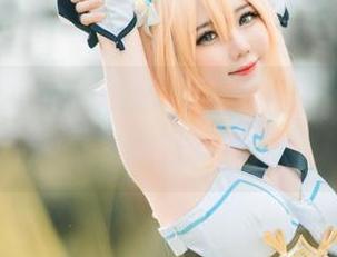 Sally Dorasnow的圣诞兔女郎，高清原图让人怀疑这只兔子有超能力？